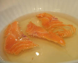 Tartare di salmone marinato con insalata di finocchi e arance 1