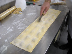 Ravioli ripieni di pollo e prosciutto 13